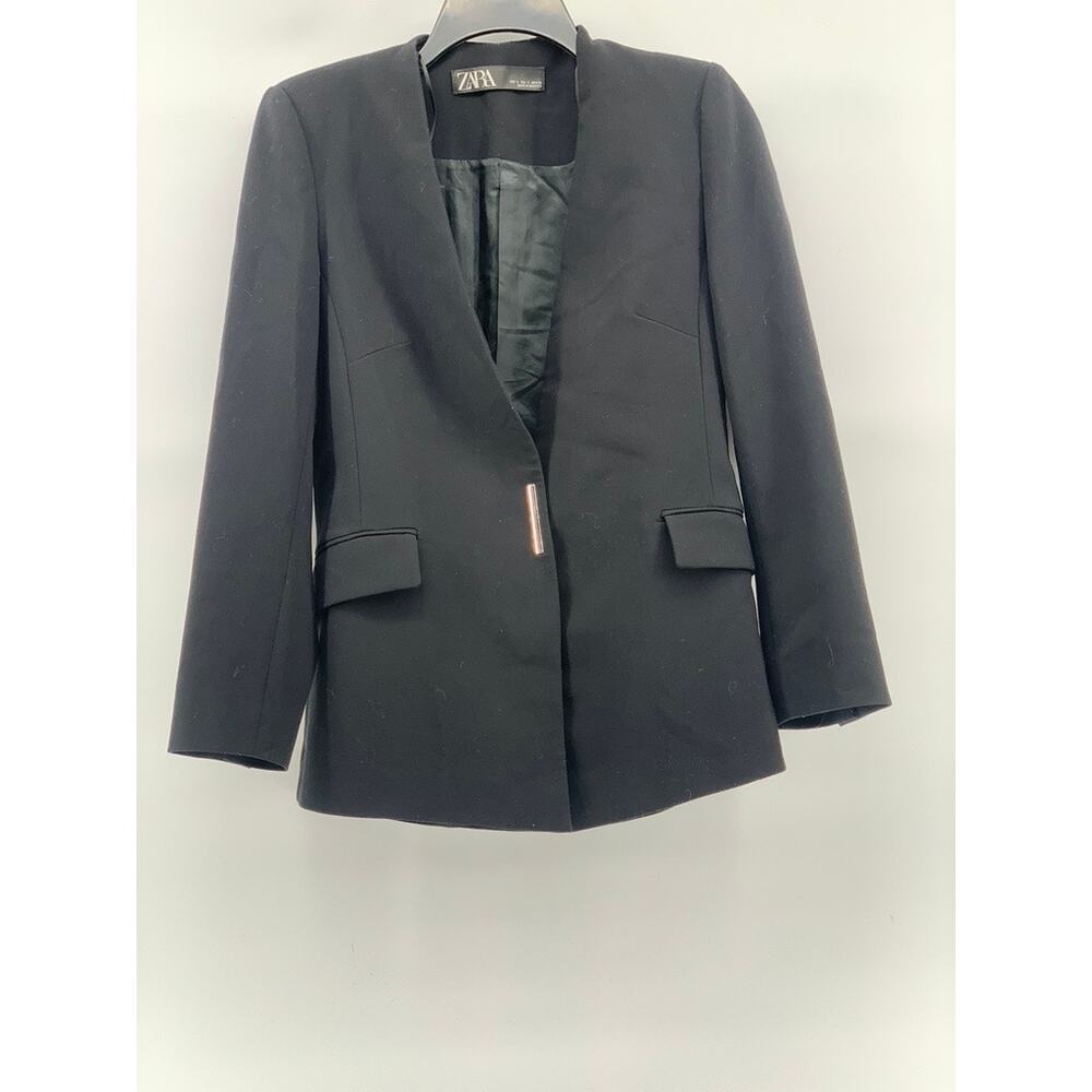 Zara Women’s Black Solid Chic Collarless Long Sle… - image 1